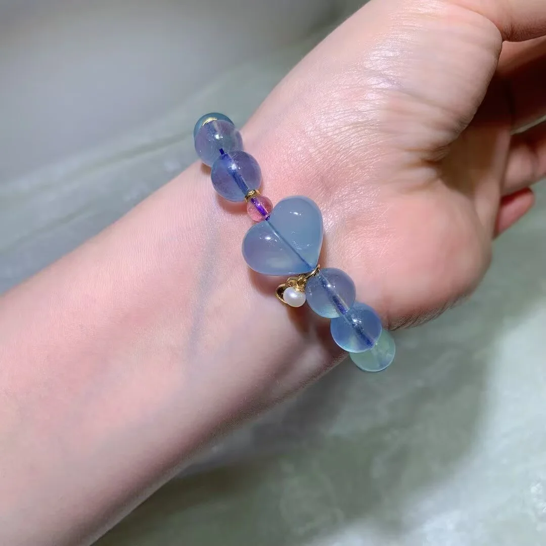 아쿠아마린 팔찌 · 블루 하트 비즈와 하트 참 · 10.5mm
