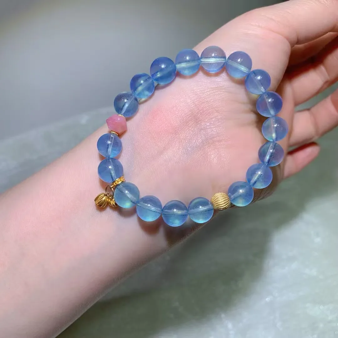 天然海蓝宝手链(粉珠与古法圆坠 · 9.7mm) — 细节图