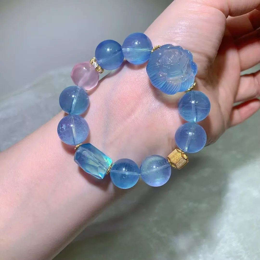 天然海蓝宝手链(花苞狐雕件 · 15.2mm)