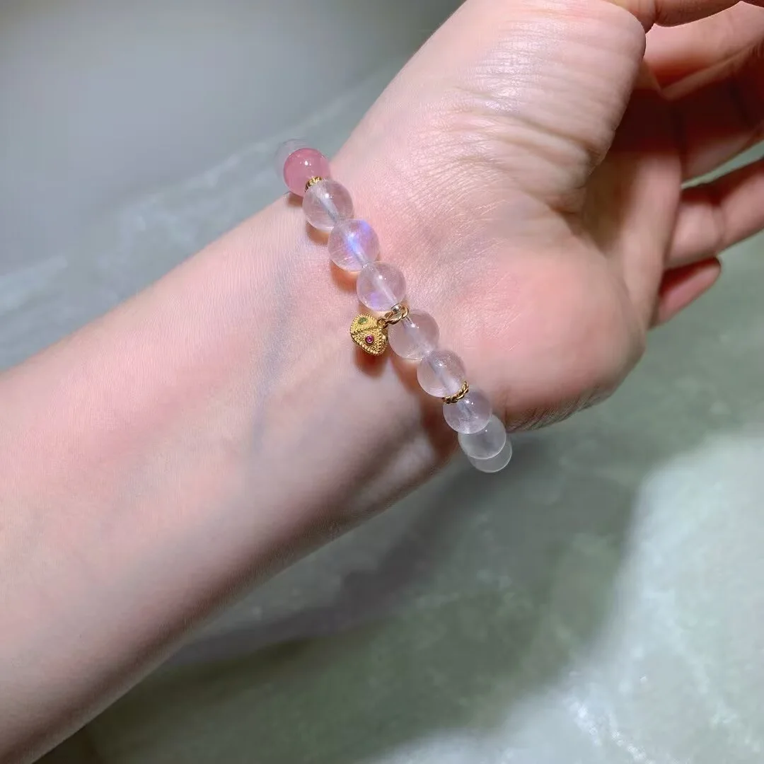 天然蓝月光手链（粉色圆珠与古法爱心坠 · 8.3mm） — 细节图