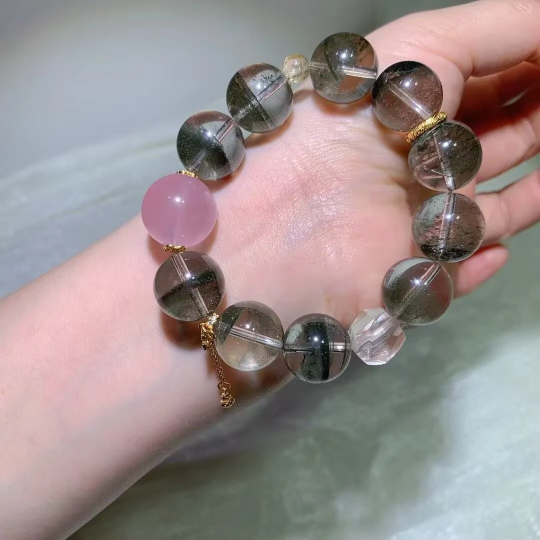 グリーンファントムクォーツ ブレスレット · ピンクの主珠とチェーンチャーム · 16.6mm