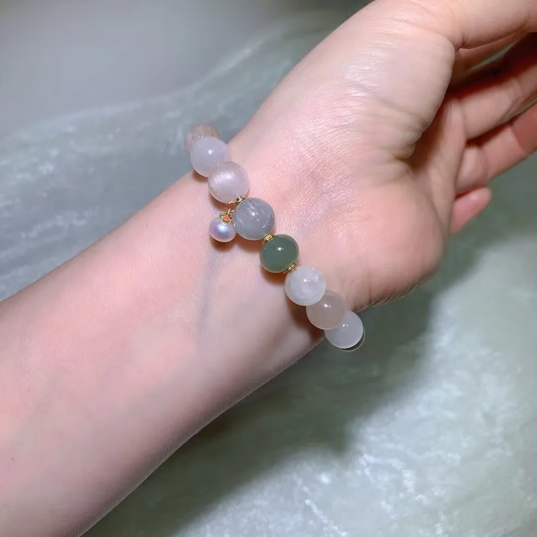 Multicolor Rabbit Hair Quartz Bracelet · Pearl-Tone Drop Charm · 10.2mm