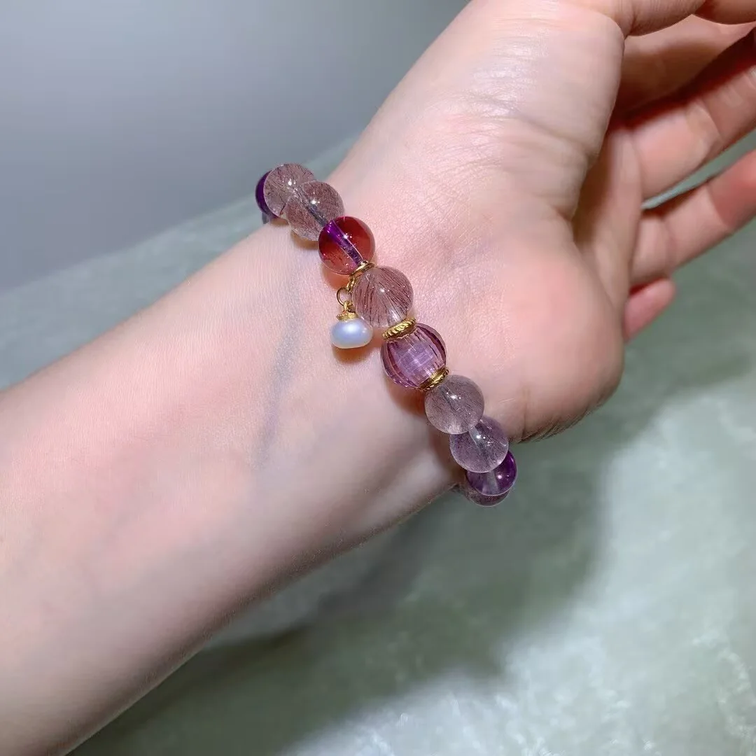 슈퍼 세븐 팔찌 · 커팅 라벤더 비즈와 펄 드롭 · 9.8mm — 디테일 사진